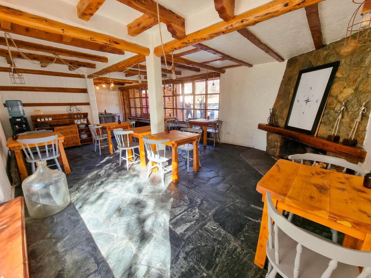 Hosteria Las Lucarnas Сан-Мартин-де-лос-Андес Экстерьер фото